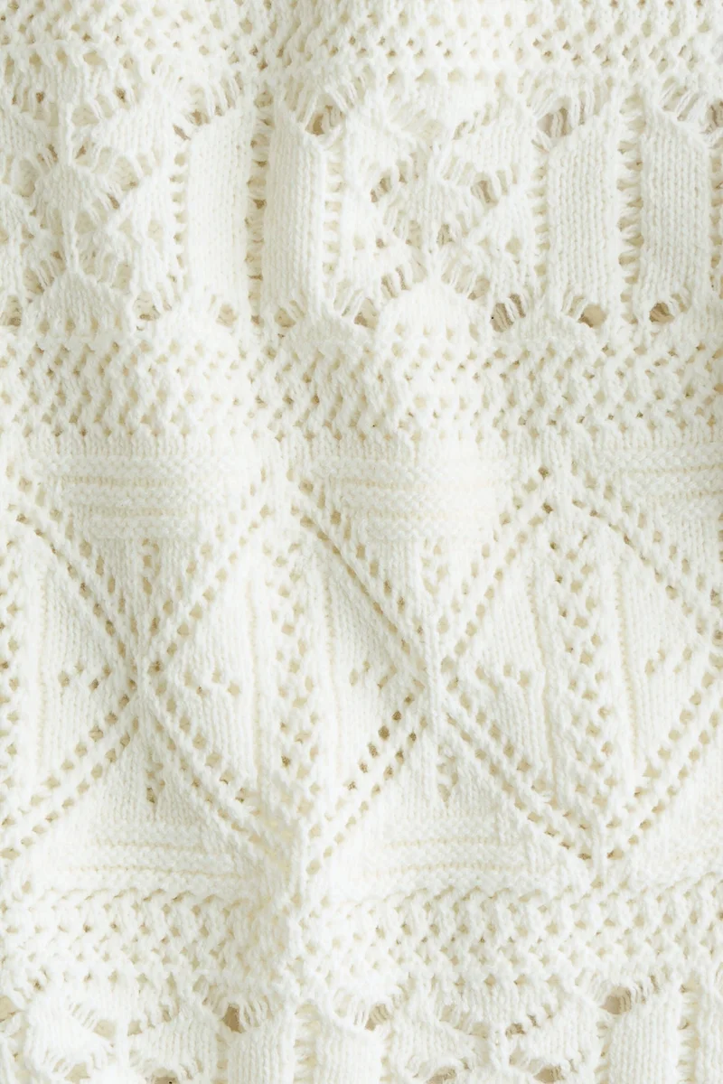 اتش اند ام بلوفر بتصميم يشبه الكروشيه